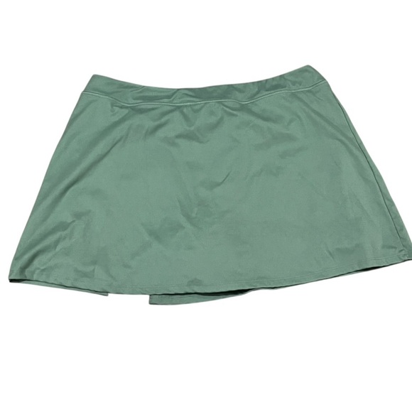 PINK Victoria's Secret Sage Green Skort - Picture 3 of 8